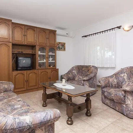 Apartament Irma 214 *