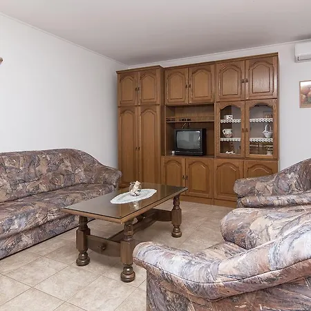 Apartament Irma 214