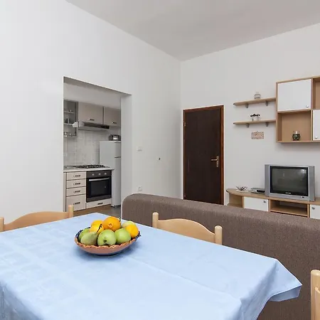 Irma 214 Apartament Pula