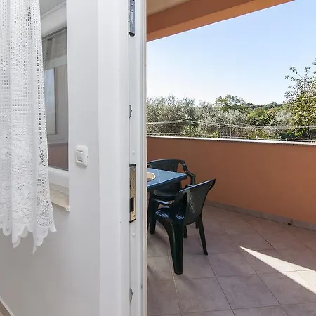 Irma 214 Apartament Pula