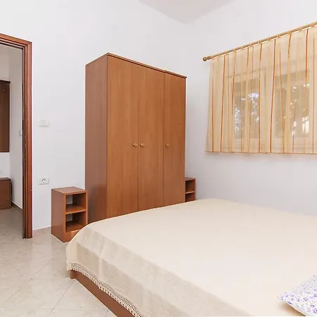 Apartman Irma 214 Póla
